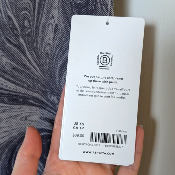 NWT Athleta Transcend 7 Inch Biker Short in Marble Violet Yoga | Women's XS - Picture 6 of 9